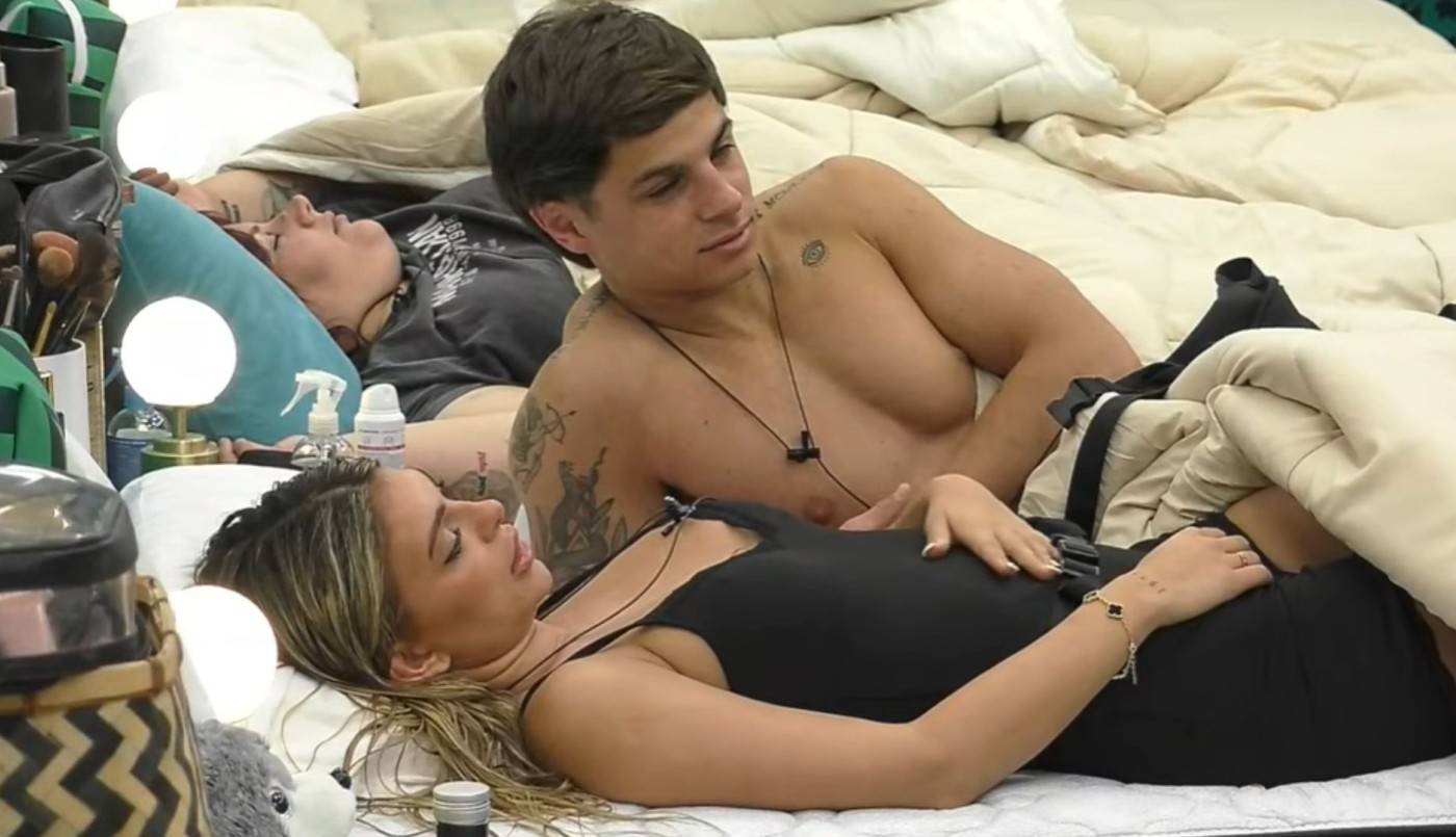 ¿Cambio de planes? Franco Zunino pasó de extrañar a su "novia" a despertar con Nenu López | Noticias