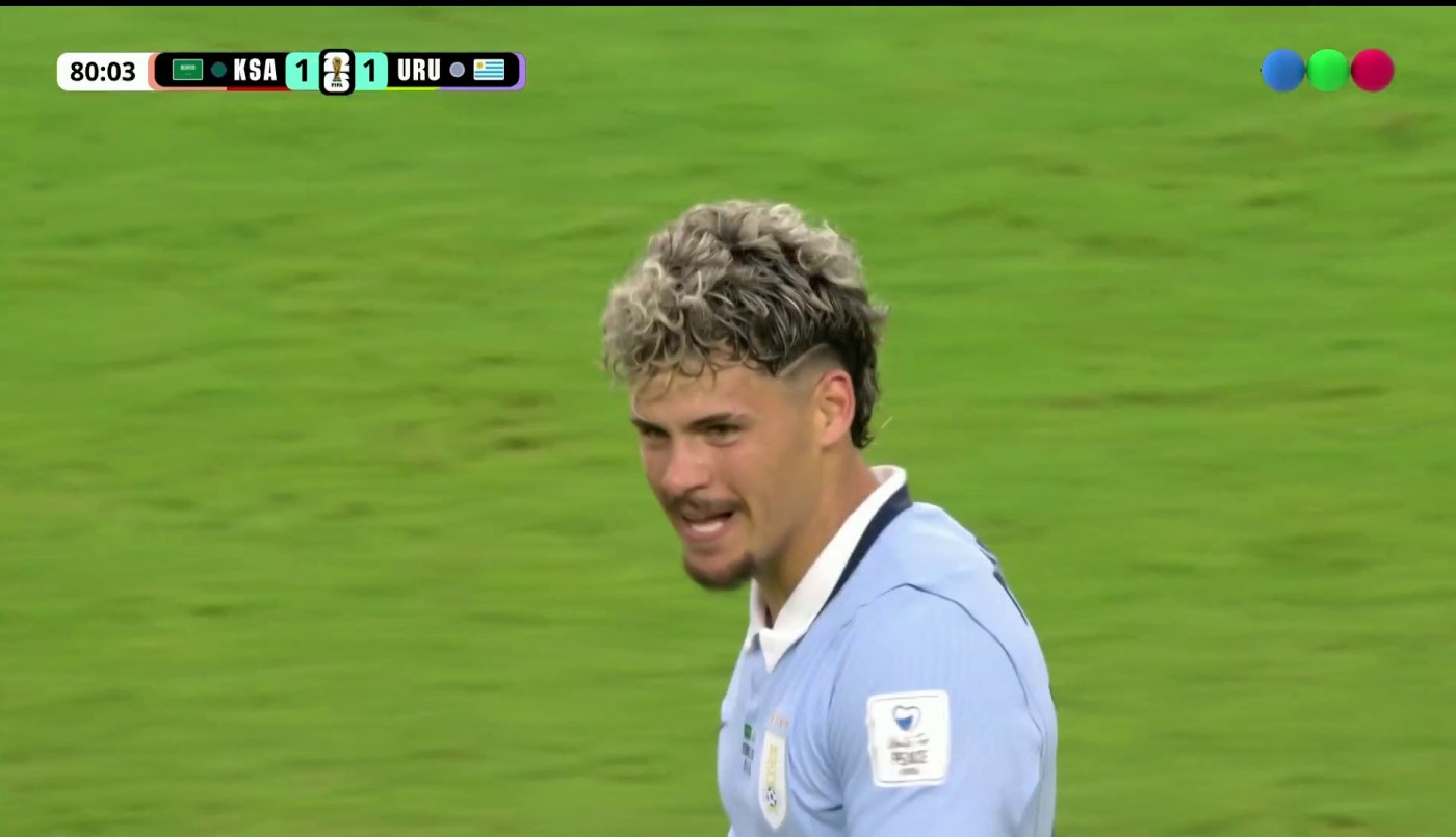 El gol de Maxi Araújo para el empate 1-1 | Arabia Saudita vs. Uruguay | Mejores Momentos