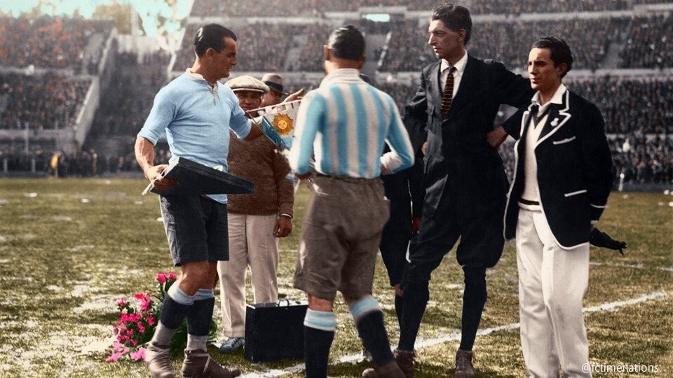 Historias Mundiales: aprietes, disturbios y violencia en la escandalosa final de Uruguay 1930 | Noticias