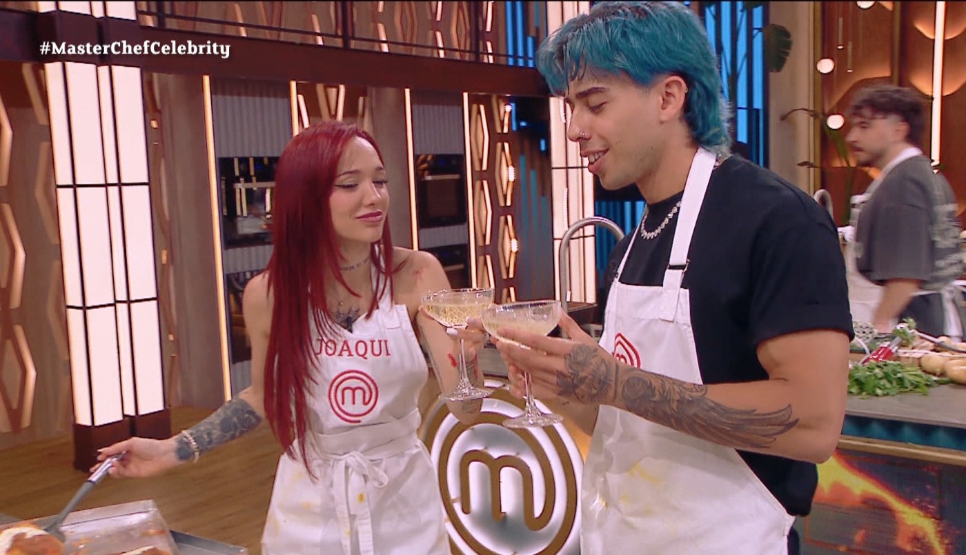 Luck Ra sorprendió a La Joaqui con un brindis romántico en Masterchef Celebrity | Mejores Momentos
