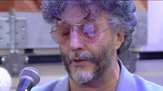 Fito Páez canta "Un vestido y un amor" en vivo | Mejores momentos
