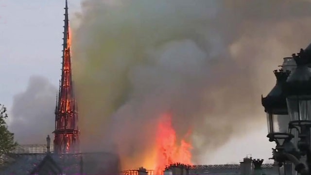 Arde Notre Dame | Actualidad