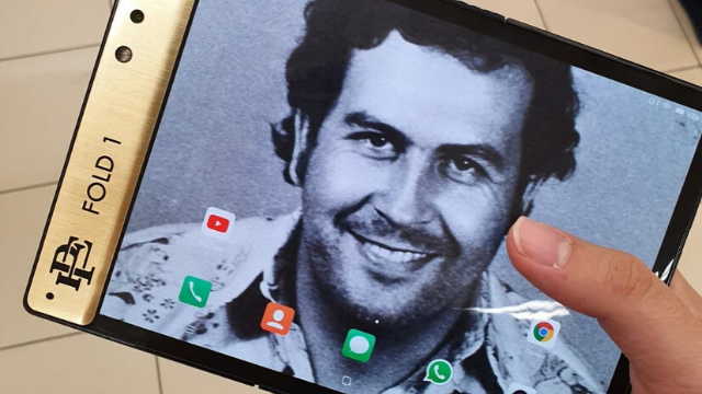 “Escobar Bold 1”: el celular plegable del hermano de Pablo Escobar | Tecnología