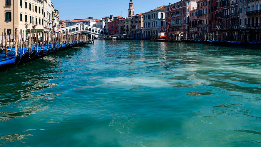 Las aguas transparentes de Venecia desde el espacio | Virales