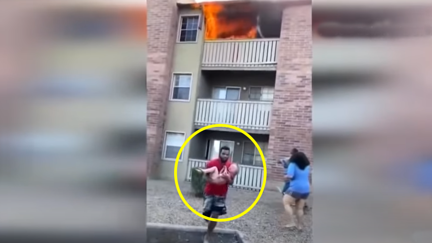 Una madre decidió salvar la vida de su bebé arrojándolo desde un balcón en medio de incendio | Virales