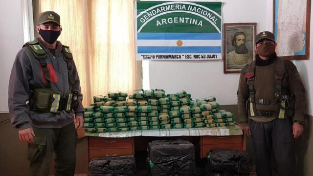 Jujuy: hallan 7 millones de pesos en la cabina de un camión | Sociedad