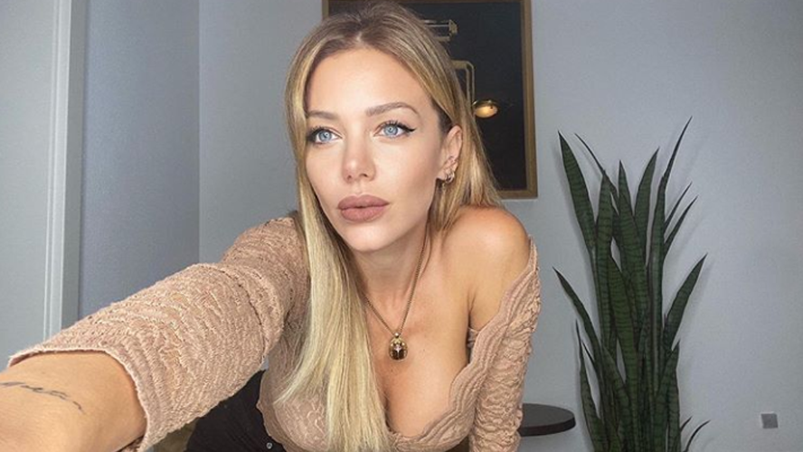 Evangelina Anderson terminó con su falda enroscada en una bici | Espectáculos