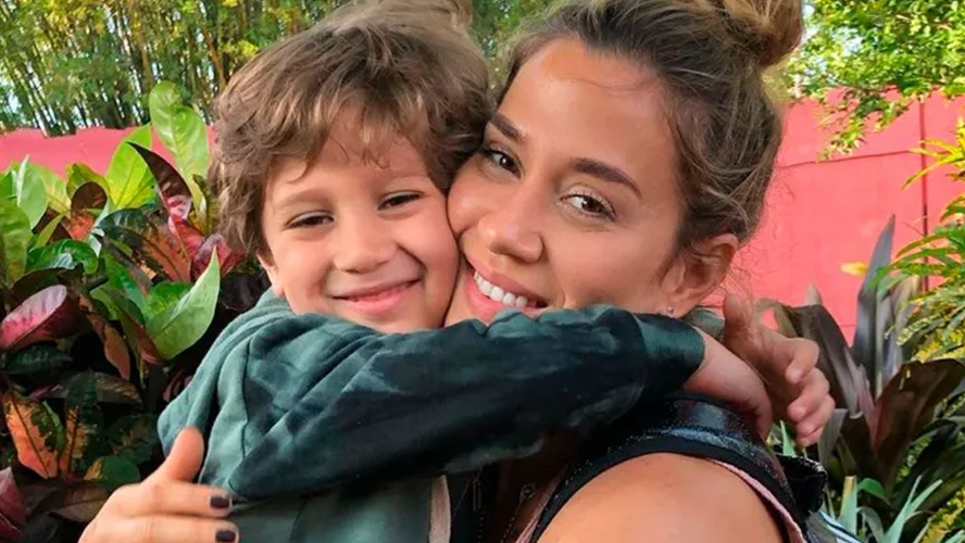 ¡Mucha emoción! Jimena Barón sorprendió a Momo con un viaje a Disney | Espectáculos