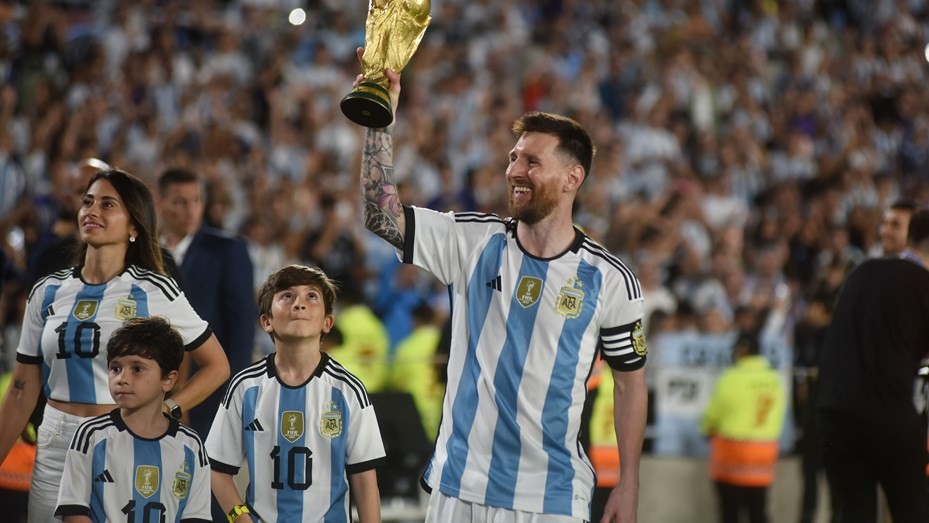 "Siempre soñé con este momento": Messi volvió a abrazar la Copa | Novedades