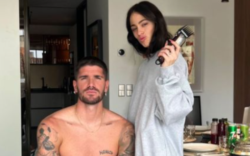 Tini peluquera: Rodrigo de Paul sorprendió con su cambió su look | Espectáculos