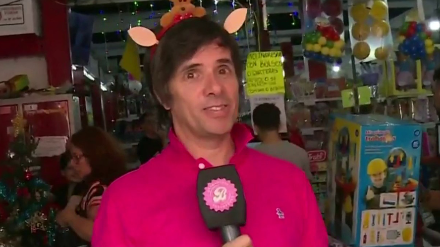 Robertito Funes busca juguetes económicos para el arbolito de navidad | Mejores Momentos