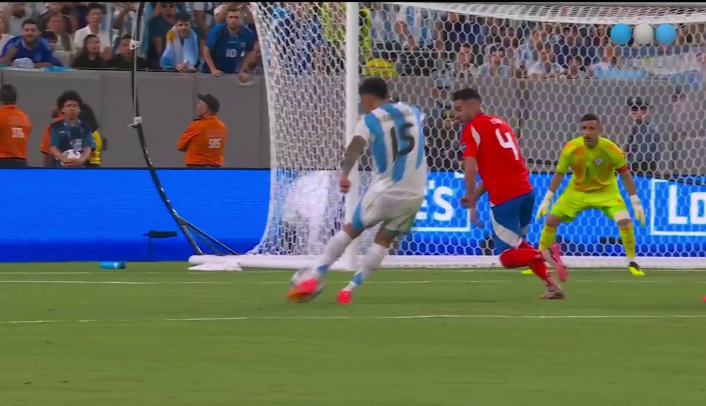 Nico González reventó el travesaño y Bravo salva a Chile vs. Argentina - Copa América 2024 | Mejores momentos
