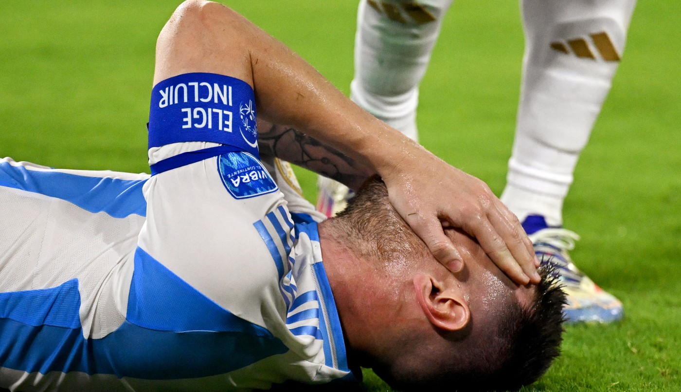 Lionel Messi se lesionó y fue reemplazado por Nico González - Argentina vs. Colombia - Final Copa América 2024 | Mejores momentos