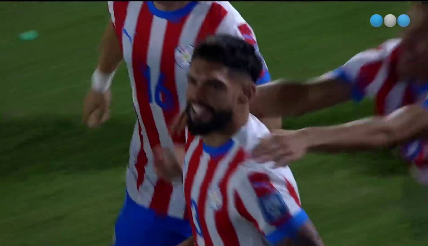 Otro golazo de la Albirroja: Alderete de cabeza para el 2 a 1 - Praguay vs. Argentina | Mejores momentos
