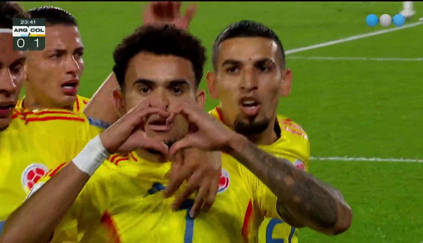 Golazo de Luis Díaz para el 0-1 - Argentina vs. Colombia - Eliminatorias 2026 | Mejores momentos