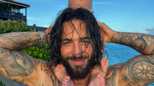 "Felices los 4": Maluma anunció que será papá por segunda vez con una tierna foto familiar