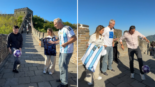 Marley y Sofi Martínez organizaron una divertida competencia en la Muralla China