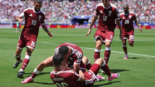 El Qatar logró un agónico e histórico empate ante Suiza