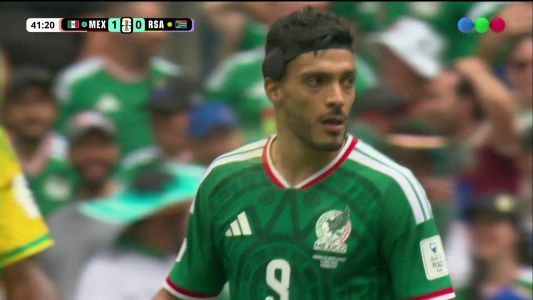 Atajada de Williams y palo para salvar a Sudáfrica del segundo gol de México