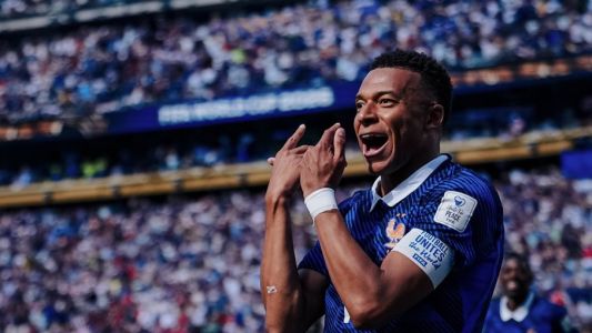 De la mano de Mbappé, Francia venció a Senegal en su debut