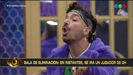 Show de imitaciones de Cola