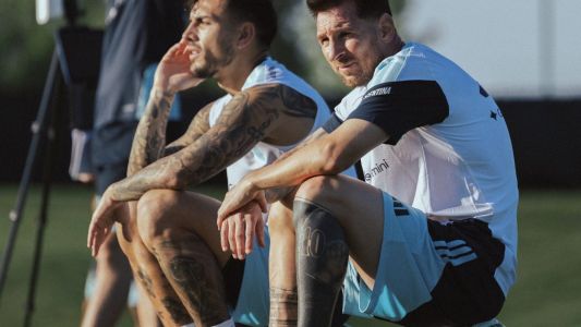 La Selección argentina completó su segundo entrenamiento en Kansas y Scaloni probó un once para jugar ante Honduras