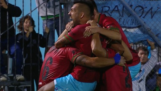 Temperley vs. Racing - Fecha 22