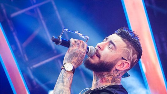 Mon Laferte y Ulises Bueno se unirán a Los Auténticos Decadentes en el escenario del "MTV Unplugged"