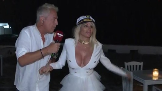 Mikonos es igual a Mirko: nunca duerme