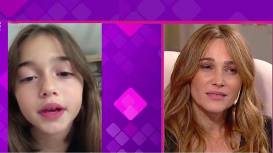 Antonia celebra el cumpleaños de su mamá