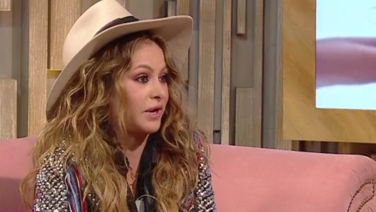 ¡Paulina Rubio se anima al diván de Vero!