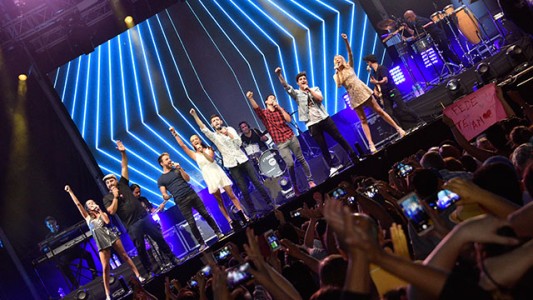 Miles de familias disfrutaron de “ La Gira” de “La Voz Argentina” en Malvinas Argentinas
