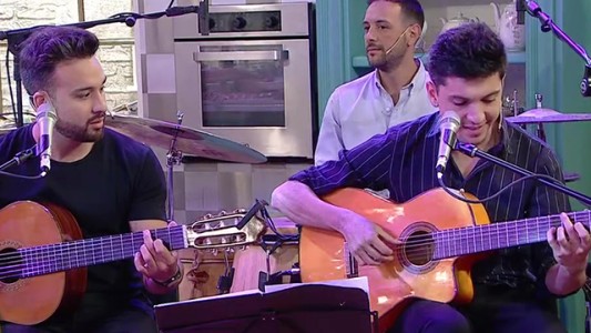 Dos más Uno, Flor Castro y Josho González cantan "Un vestido y un amor"