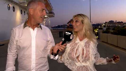 Xipolitakis: "Me voy a cambiar el vestido, me dijeron que estoy zarpadita"