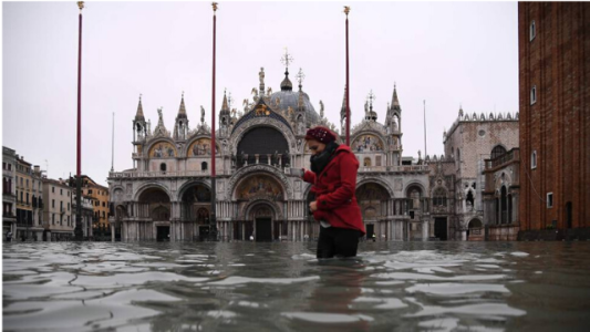 Venecia bajo el agua: 10 imágenes impactantes que dejó la marea alta