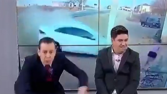 ¡El gracioso blooper de dos periodistas brasileros!