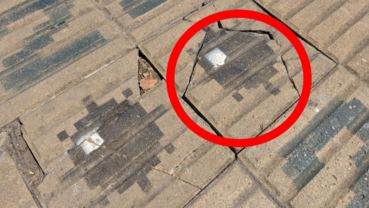 En la plata hay baldosas que si las pisas explotan