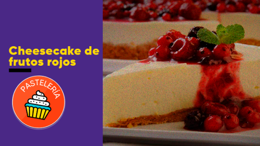 Clásico cheesecake de frutos rojos