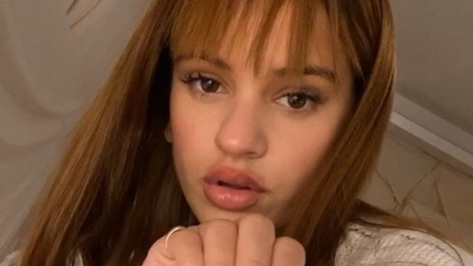 Rosalía le pidió una cita a un reconocido cantante