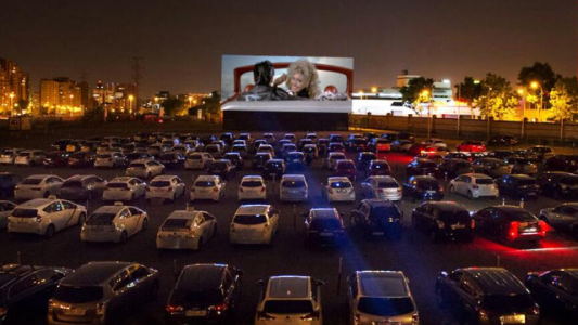Cómo fue el regreso del Autocine en Argentina