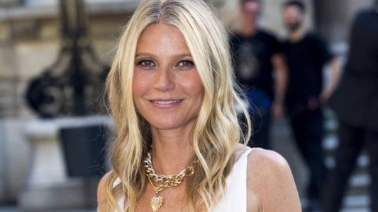 Gwyneth Paltrow festeja su cumpleaños al desnudo