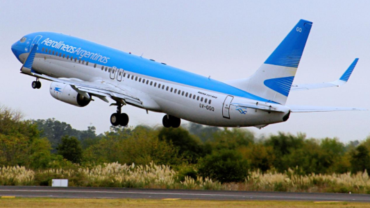 Aerolíneas Argentinas denunciará a los pasajeros que evadan controles sanitarios