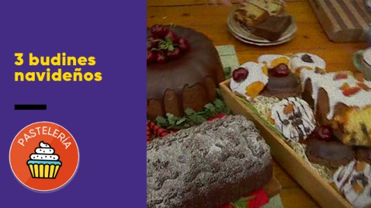 Tres budines navideños con la misma base