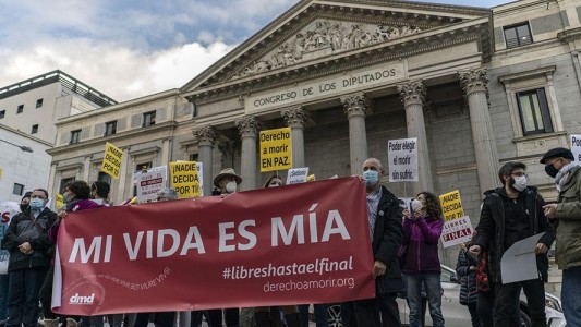 El Congreso de España aprobó la ley de eutanasia