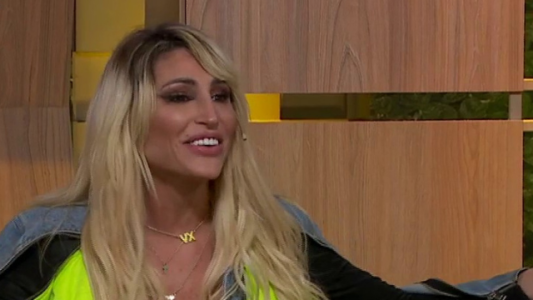 Nos visita Vicky Xipolitakis