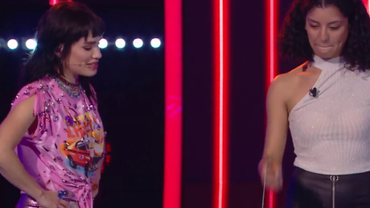 La reacción de Lali cuando una participante rechazó su regalo