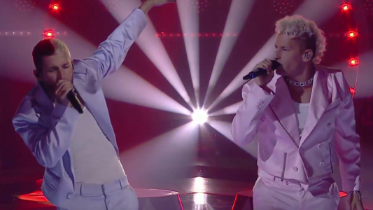 Mau y Ricky cantaron "No puede ser"