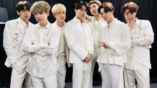 El grupo surcoreano de K-pop BTS anuncia una pausa para cumplir con el servicio militar obligatorio