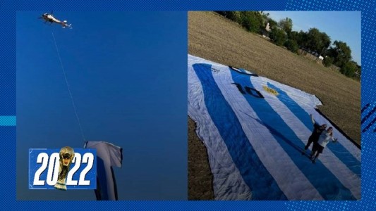 "Alta en el cielo": La camiseta gigante de Messi flameó en el cielo de Rosario