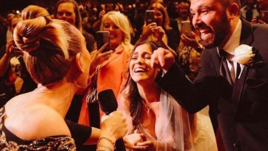 Se fueron de su boda a un concierto de Adele: la increíble reacción de la cantante